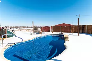 593 Chisholm Hills Dr, New Fairview, TX 76078 - Photo 2