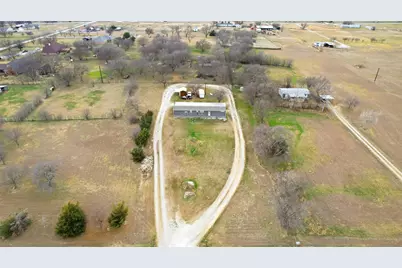 18090 Brookfield Drive, Justin, TX 76247 - Photo 20