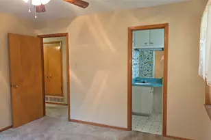 3107 Eastland Ave, Greenville, TX 75402 - Photo 10