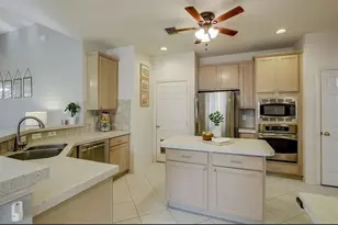 120 Stonecreek Dr, Irving, TX 75063 - Photo 4