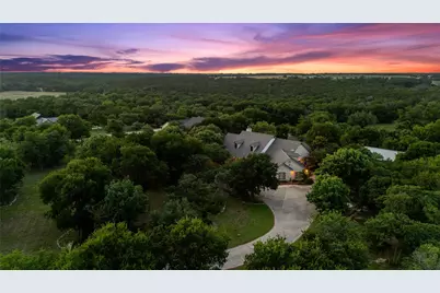 840 Winding Trail, Crawford, TX 76638 - Photo 4