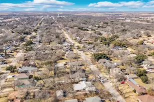 920 E Franklin St, Hillsboro, TX 76645 - Photo 28