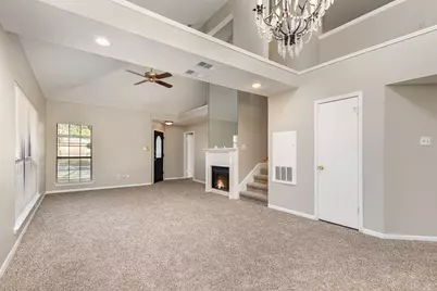 2921 Menlo Park Lane, Carrollton, TX 75007 - Photo 6