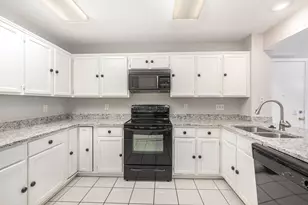 2921 Menlo Park Ln, Carrollton, TX 75007 - Photo 8