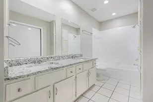 2921 Menlo Park Ln, Carrollton, TX 75007 - Photo 16