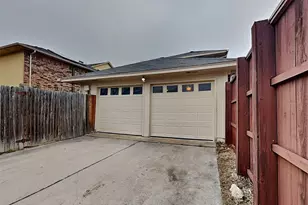 2921 Menlo Park Ln, Carrollton, TX 75007 - Photo 20