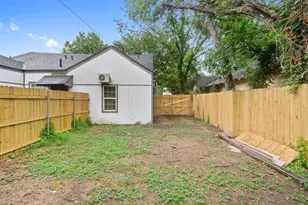 412 Chicago Ave, Fort Worth, TX 76103 - Photo 12