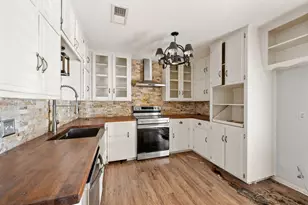 8209 Pearl St, North Richland Hills, TX 76180 - Photo 10