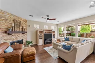 1410 Christine Dr, Allen, TX 75002 - Photo 4