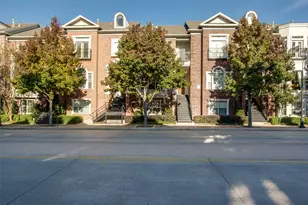 2205 Canton St, Dallas, TX 75201 - Photo 2