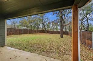 607 E Day St, Denison, TX 75021 - Photo 22