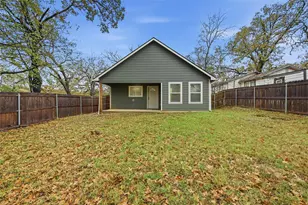607 E Day St, Denison, TX 75021 - Photo 24