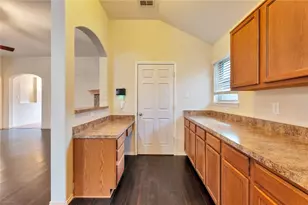 4816 Sapphire Ln, Granbury, TX 76049 - Photo 14