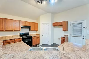 4816 Sapphire Ln, Granbury, TX 76049 - Photo 10