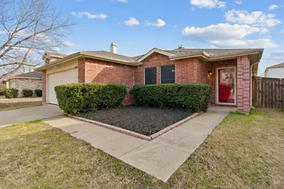 8201 Canoe Ridge Lane, Denton, TX 76210 - Photo 2