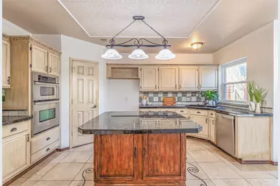 716 Bridget Way, Hurst, TX 76054 - Photo 14