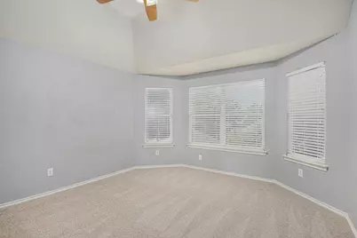 848 Huebner Way, Burleson, TX 76028 - Photo 18