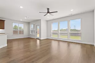 155 Red Cedar Ct, Balch Springs, TX 75181 - Photo 14