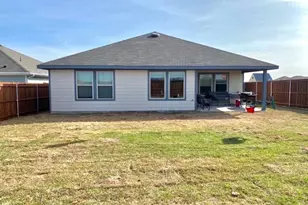 703 Wind Cv Ln, Princeton, TX 75407 - Photo 4