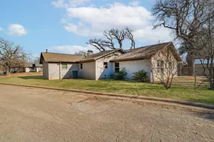 7 NW Ann Rd, Mineral Wells, TX 76067 - Photo 30