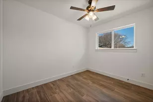 520 NW Charlyne Dr, Burleson, TX 76028 - Photo 20