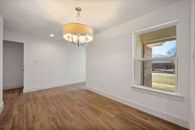 520 NW Charlyne Drive, Burleson, TX 76028 - Photo 4