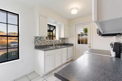 1801 W Srping Creek Parkway #W1, Plano, TX 75023 - Photo 8