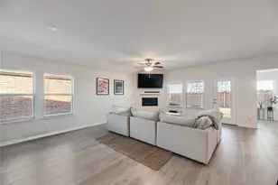 8356 George Brown Dr, Garland, TX 75043 - Photo 32