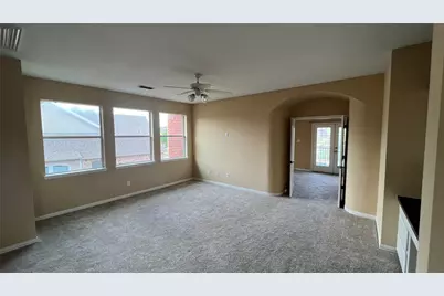 2205 Eagles Nest Drive, Euless, TX 76039 - Photo 14