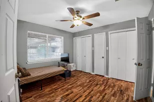 1304 E Franklin St, Hillsboro, TX 76645 - Photo 8