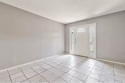 811 Redbird Drive #815, Irving, TX 75061 - Photo 4