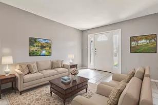 811 Redbird Dr, Irving, TX 75061 - Photo 2