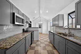 2618 Stoneridge Dr, Garland, TX 75044 - Photo 4