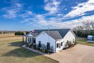 488 Vz County Road 4504, Ben Wheeler, TX 75754 - Photo 2