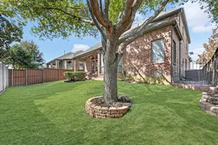 2012 S Hill Dr, Irving, TX 75038 - Photo 22