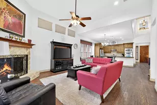 2012 S Hill Dr, Irving, TX 75038 - Photo 18