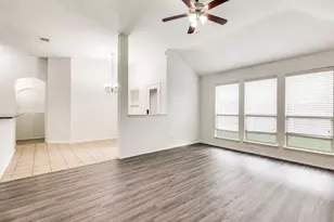 2033 Cattle Creek Rd, Fort Worth, TX 76134 - Photo 4