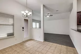 2033 Cattle Creek Rd, Fort Worth, TX 76134 - Photo 2