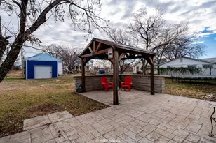 406 N Swenson St, Stamford, TX 79553 - Photo 24