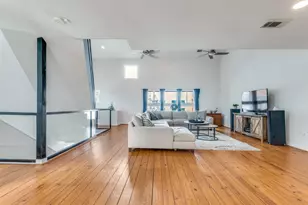 4605 Lester Dr, Dallas, TX 75219 - Photo 2