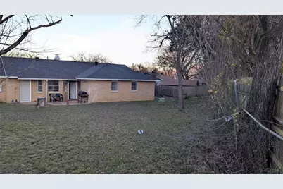 210 Sixpence Lane, Euless, TX 76039 - Photo 12