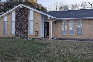 210 Sixpence Ln, Euless, TX 76039 - Photo 1