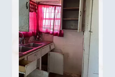 1406 Lynn Haven Avenue, Dallas, TX 75216 - Photo 4