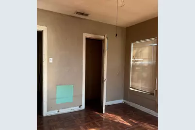 1406 Lynn Haven Avenue, Dallas, TX 75216 - Photo 2