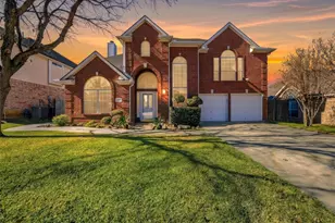 5709 Christy Ln, Haltom City, TX 76137 - Photo 8