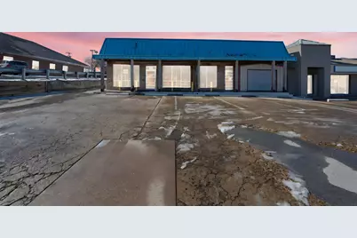 233 N Hampton Road, DeSoto, TX 75115 - Photo 2