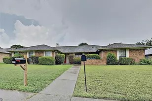 4726 Berridge Ln, Dallas, TX 75227 - Photo 1