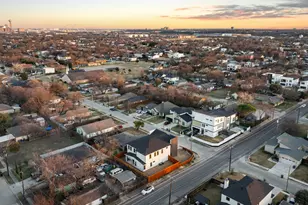 1967 Gallagher St, Dallas, TX 75212 - Photo 38