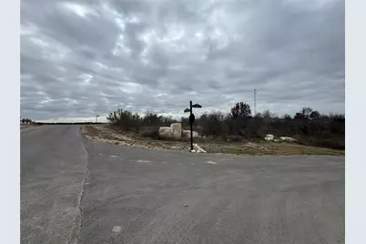 7215 Palm Hills Drive, Cleburne, TX 76093 - Photo 2