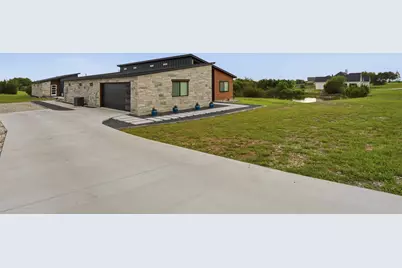 238 Martin Drive, Granbury, TX 76049 - Photo 4